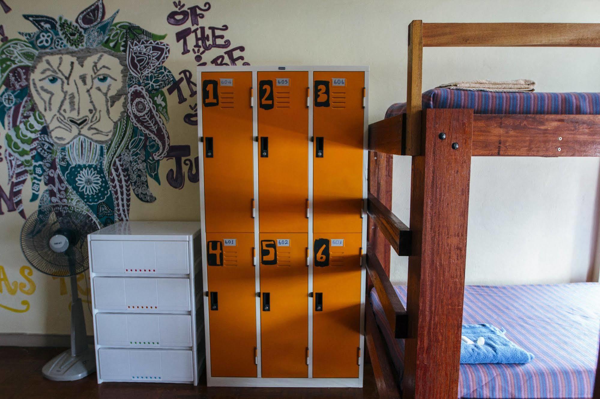 Zion Hostel チエンマイ エクステリア 写真